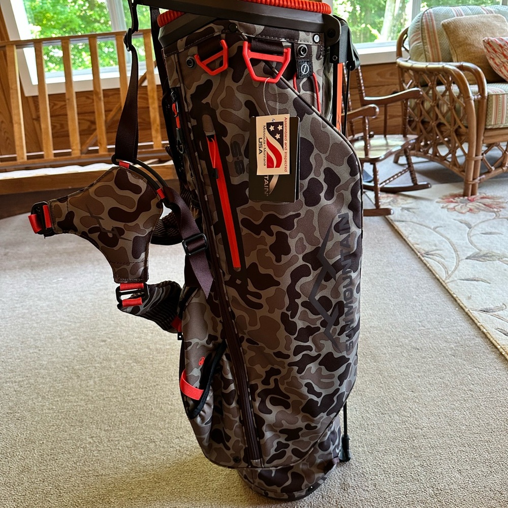 Ducks Unlimited Camo Golf Bag